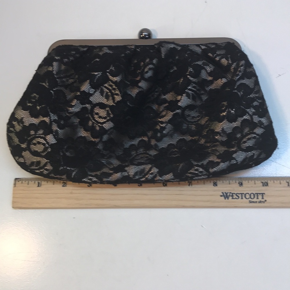 Banana Republic Black Lace & Cream Clutch - Picture 4 of 9